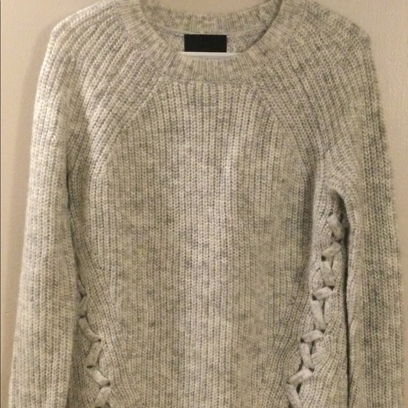 NWOT-CYNTHIA ROWLEY knitted sweater (XS) - Picture 2 of 4